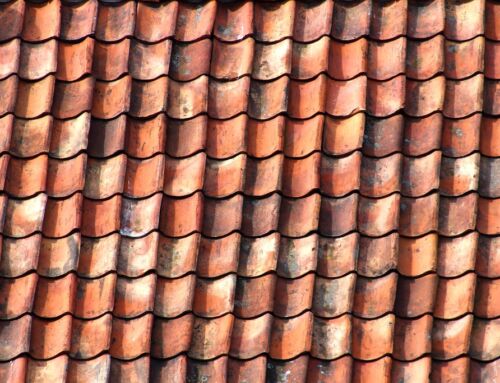 Hoe oud mag je dak zijn voor zonnepanelen?